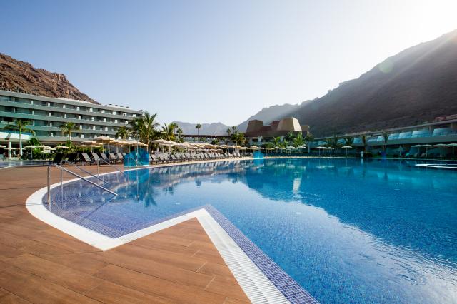 RADISSON BLU RESORT & SPA GRAN CANARIA MOGAN - Bazény - Venkovn