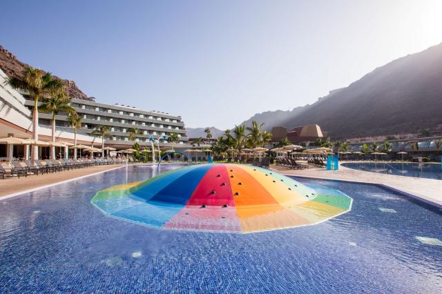 RADISSON BLU RESORT & SPA GRAN CANARIA MOGAN - Bazény - Venkovn