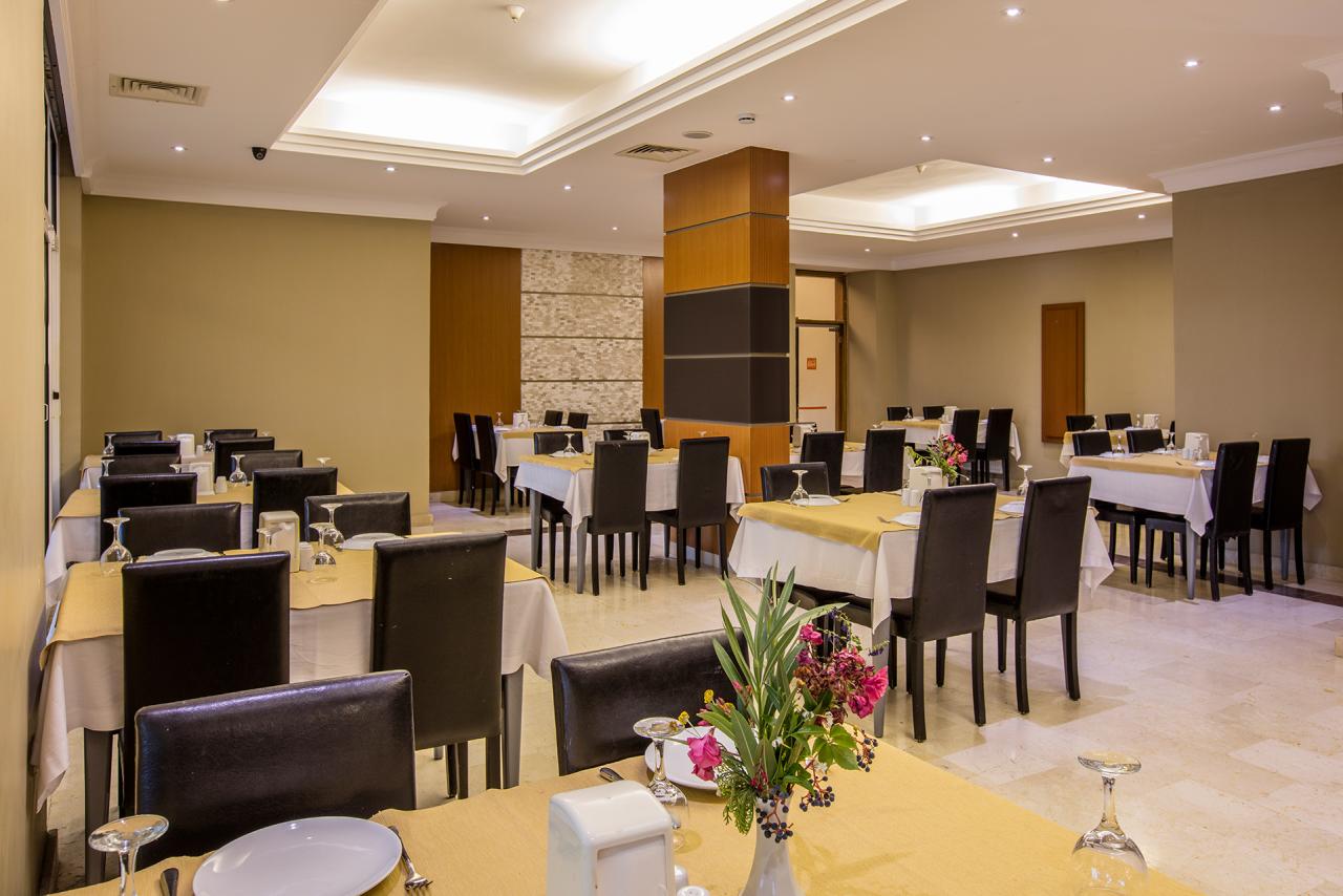 CITYS HILL HOTEL - Restaurace - MAIN RESTAURANT