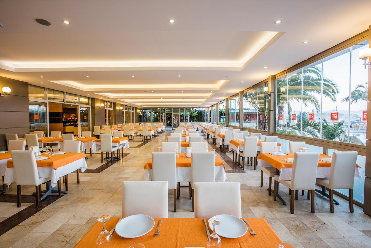 CITYS HILL HOTEL - Restaurace - MAIN RESTAURANT