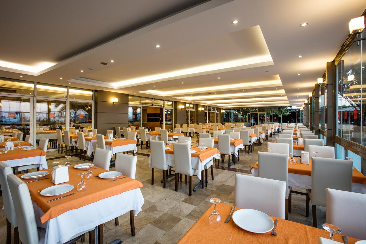 CITYS HILL HOTEL - Restaurace - MAIN RESTAURANT