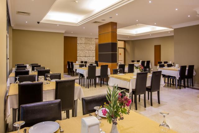CITYS HILL HOTEL - Restaurace - MAIN RESTAURANT