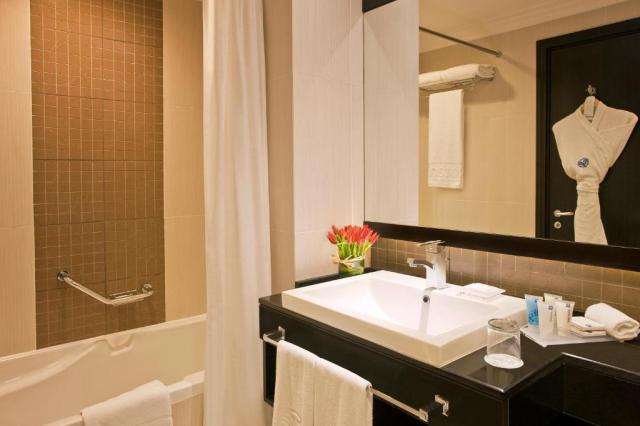 TOWERS ROTANA HOTEL - Pokoje - ONE BEDROOM SUITE W/ LOUNGE ACCE