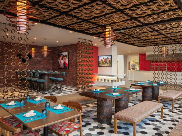 CENTARA MIRAGE BEACH RESORT DUBAI - Restaurace - Uno Mas