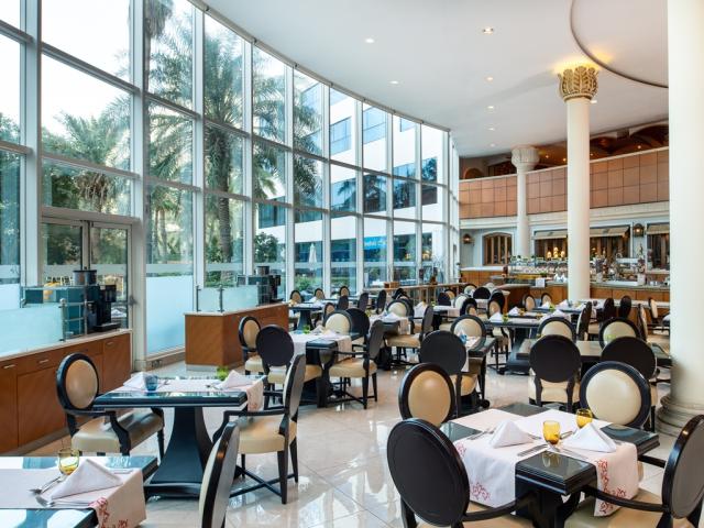 SHERATON JUMEIRAH BEACH RESORT - Restaurace - Palm Garden