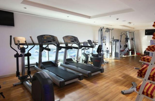 IBIS STYLES DUBAI JUMEIRA - Sport - Sport