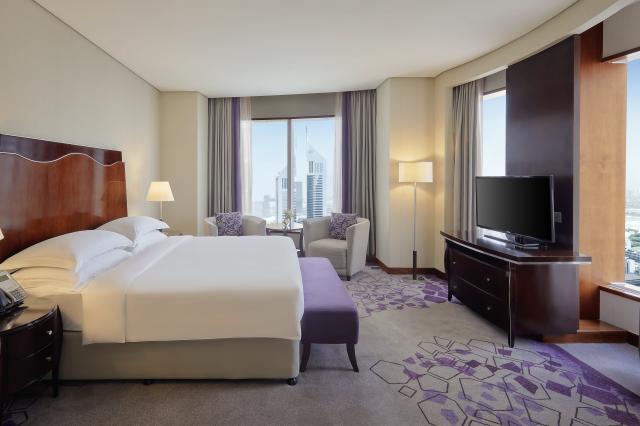 ROSE RAYHAAN BY ROTANA - Pokoje - LARGE CORNER ROOM