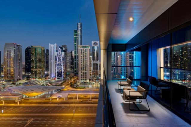 MILLENNIUM PLACE DUBAI MARINA - Pokoje - Deluxe Room with Balco