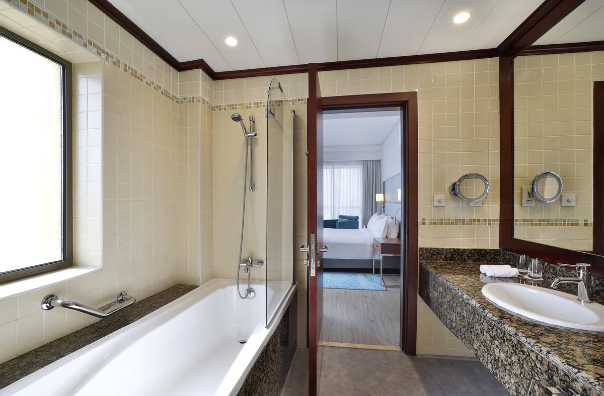HILTON DUBAI THE WALK - Pokoje - TWO BEDROOM FAMILY SUITE WITH
