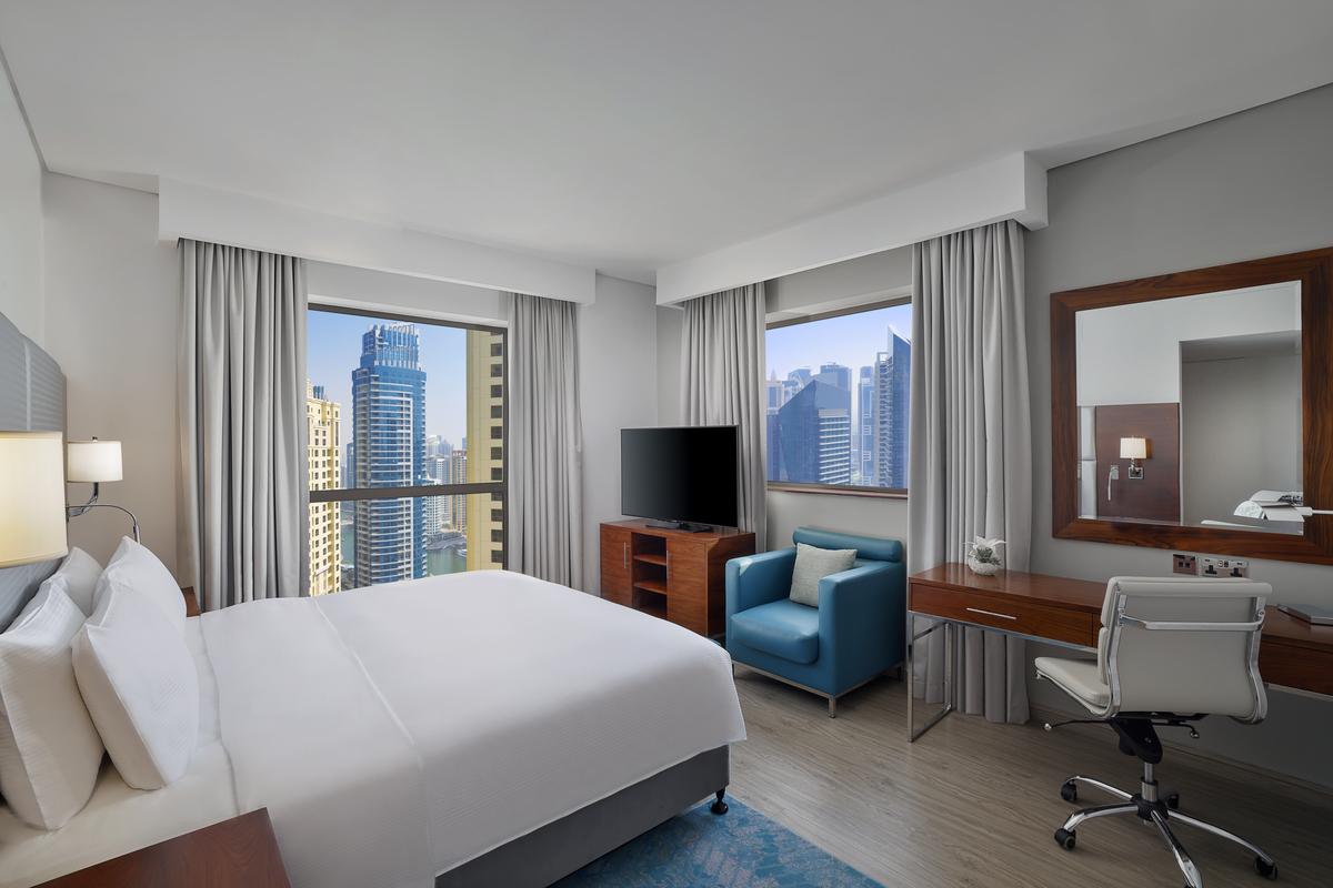 HILTON DUBAI THE WALK - Pokoje - FOUR BEDROOM FAMILY SUITE WITH
