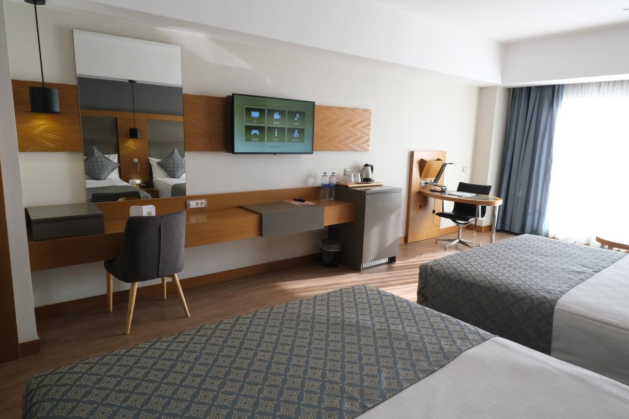 LIBERTY KUSADASI - Pokoje - DELUXE ROOM SIDE SEA VİEW
