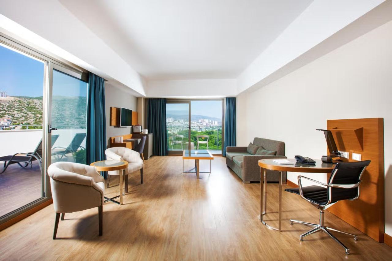 LIBERTY KUSADASI - Pokoje - CORNER SUITE SIDE SEA VIEW