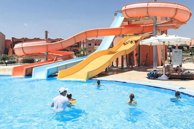THREE CORNERS HAPPY LIFE BEACH RESORT - Obecné - Hlavní budova