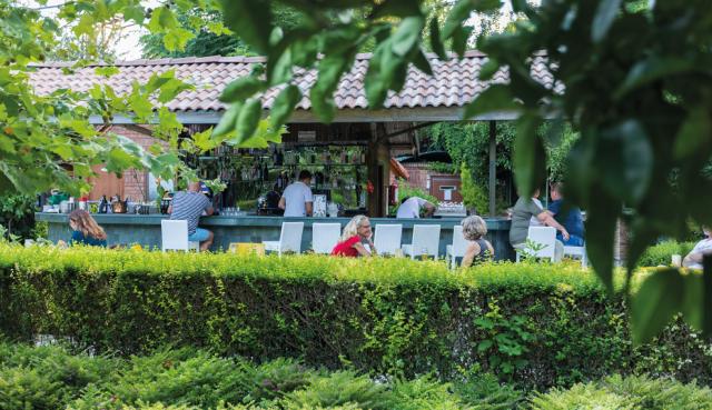 CAN GARDEN BEACH - Bary - KLEOPATRA BAR