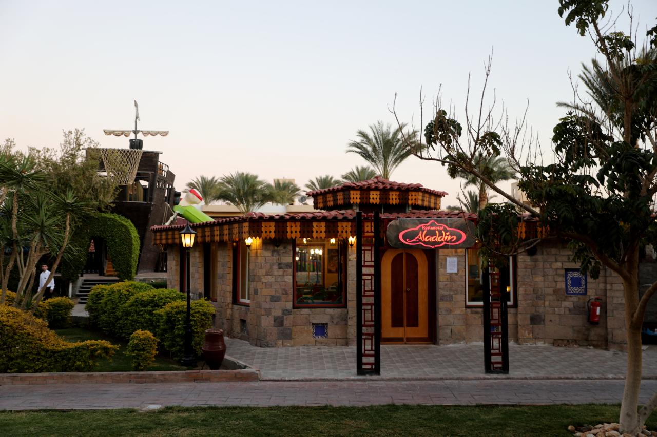 GOLDEN BEACH RESORT - Restaurace - Aladdin