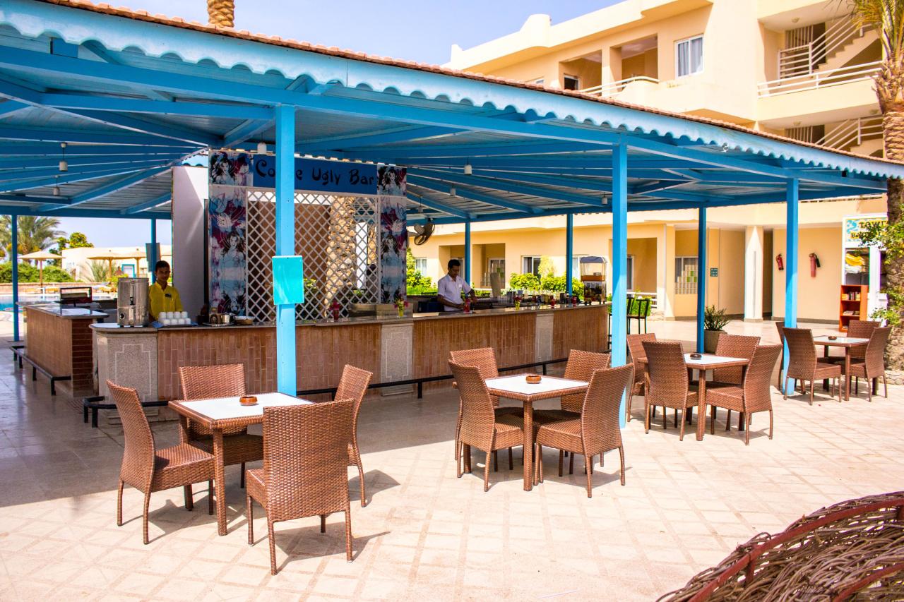 GOLDEN BEACH RESORT - Bary - Coyot Ugly Bar