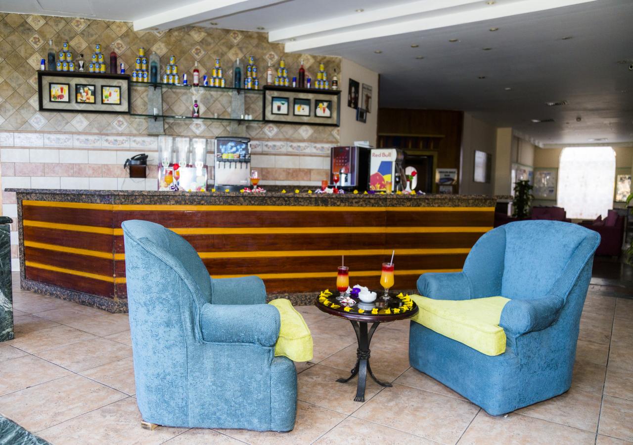 GOLDEN BEACH RESORT - Bary - The Vikings