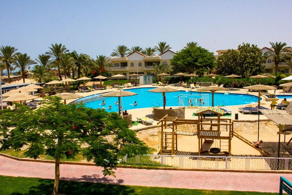 GOLDEN BEACH RESORT - Bazény - Venkovní bazén