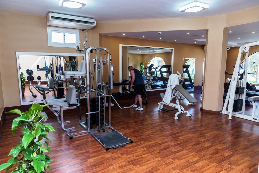 GOLDEN BEACH RESORT - Lázně - Lázně
