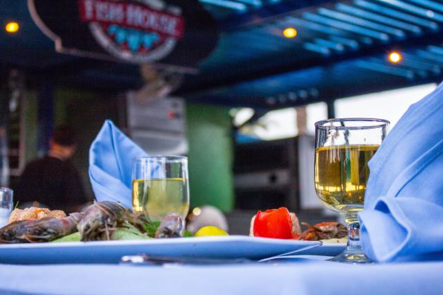 GOLDEN BEACH RESORT - Restaurace - The Bloom Yard caffe