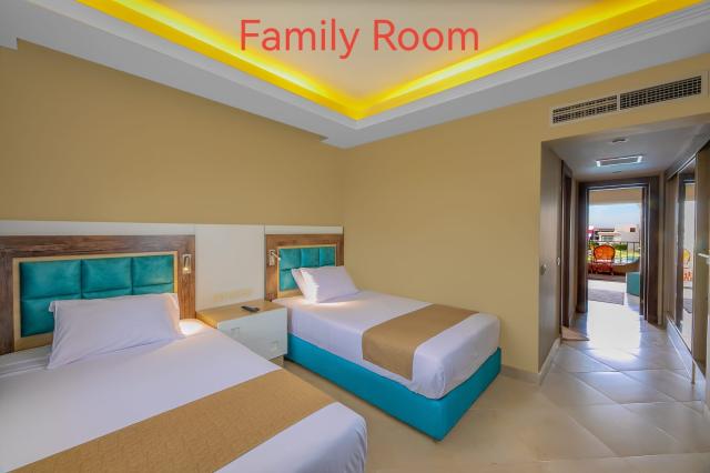 TITANIC RESORT & AQUA PARK - Pokoje - FAMILY CONNECTED ROOM