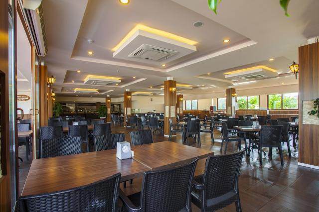 CLUB HOTEL TURAN PRINCE WORLD - Restaurace - Aqua Snack Restaur