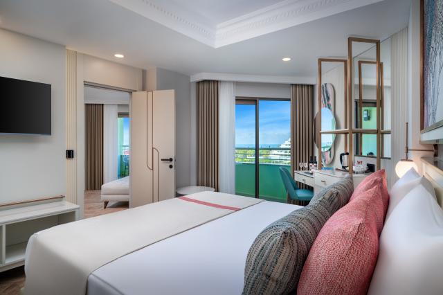 DELPHIN PALACE HOTEL - Pokoje - FAMILY ROOM TWO BEDROOMS 
