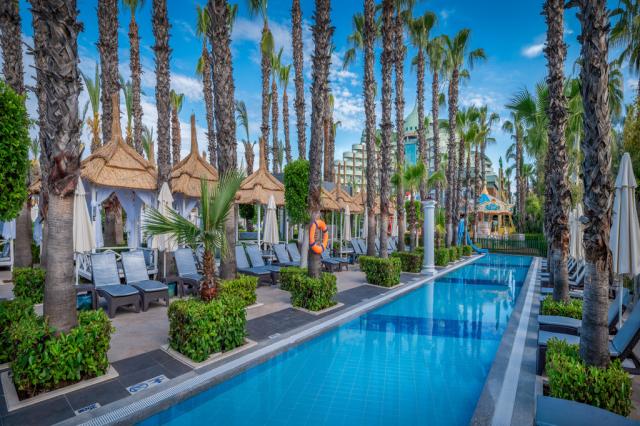 DELPHIN PALACE HOTEL - Bazény - Venkovní dětský bazén