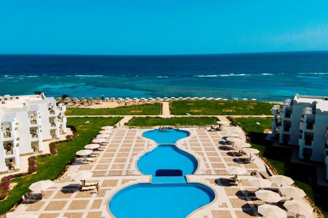 FANTAZIA RESORT MARSA ALAM - Bazény - Hlavní budova