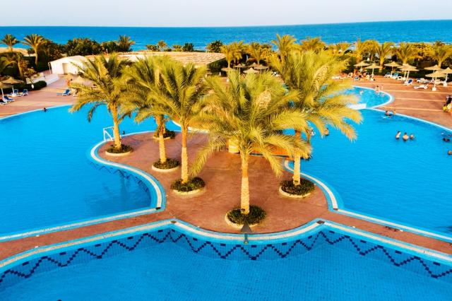 FANTAZIA RESORT MARSA ALAM - Bazény - Hlavní budova