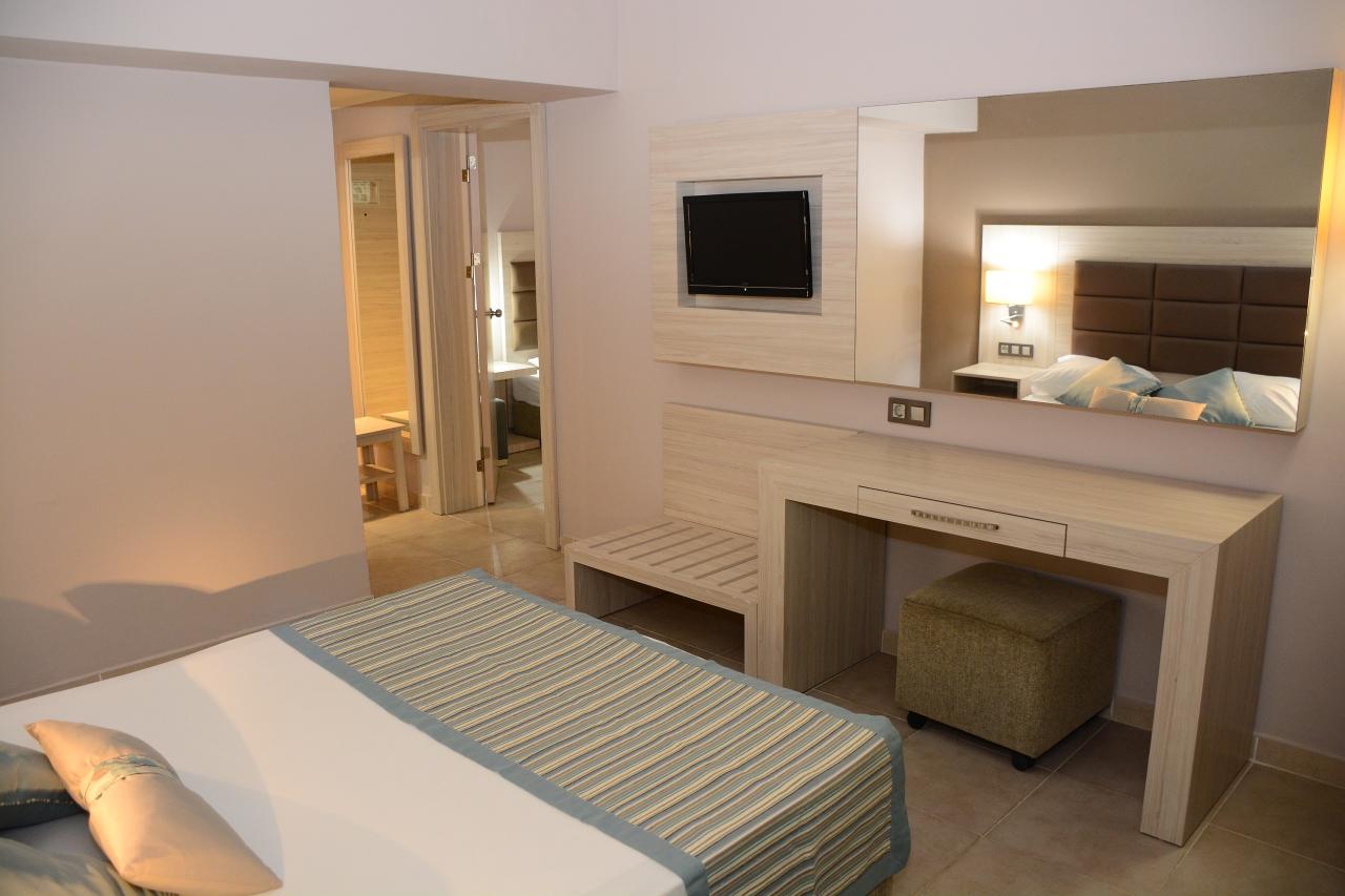 PALMERAS BEACH HOTEL - Pokoje - FAMILY ROOM