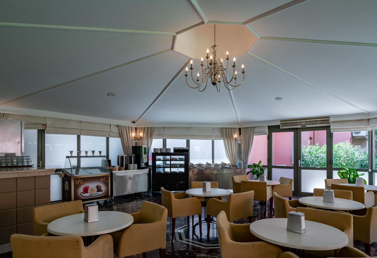 PALMERAS BEACH HOTEL - Restaurace - PATISSERIE