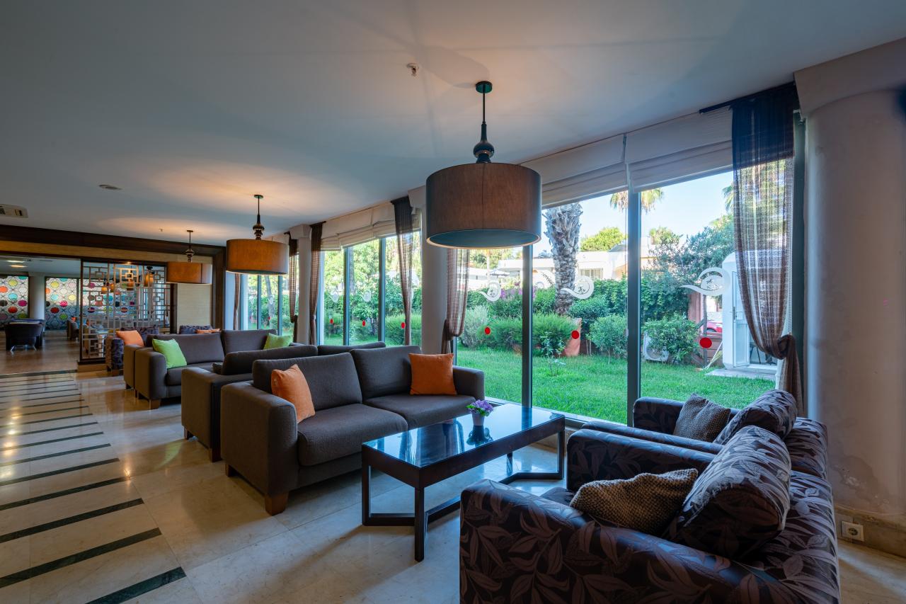 PALMERAS BEACH HOTEL - Obecné - Hlavní budova