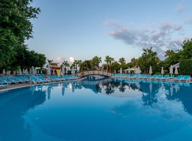 PALMERAS BEACH HOTEL - Bazény - Venkovní bazén