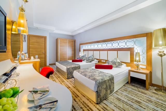 JUSTINIANO DE LUXE RESORT - Pokoje - MAIN BUILDING FAMILY ROOM 