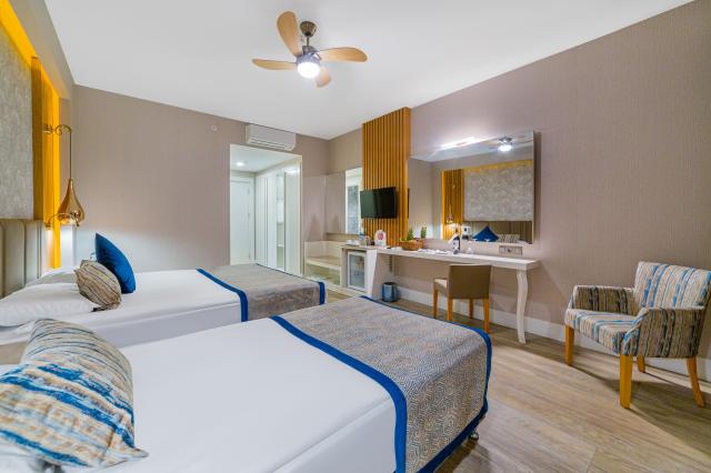 JUSTINIANO DE LUXE RESORT - Pokoje - THEODORA BUILDING STANDARD