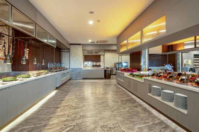 JUSTINIANO DE LUXE RESORT - Restaurace - MAIN RESTAURANT 