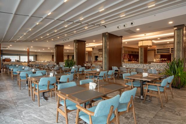JUSTINIANO DE LUXE RESORT - Restaurace - MAIN RESTAURANT 
