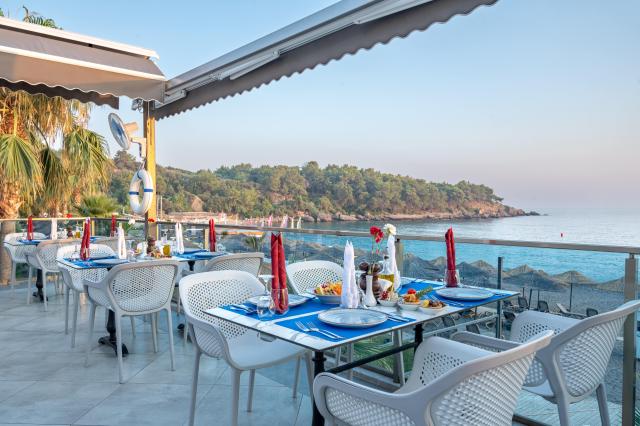 JUSTINIANO DE LUXE RESORT - Restaurace - SUNSET RESTAURANT 