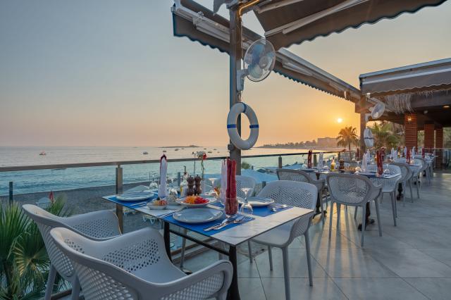 JUSTINIANO DE LUXE RESORT - Restaurace - SUNSET RESTAURANT 