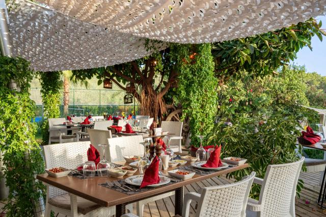 JUSTINIANO DE LUXE RESORT - Restaurace - AUBERJINE RESTAURANT 