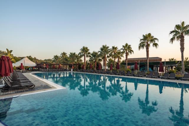 JUSTINIANO DE LUXE RESORT - Bazény - Venkovní bazén