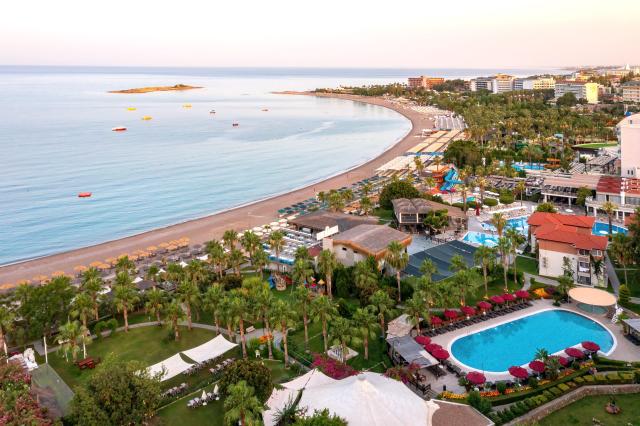 JUSTINIANO DE LUXE RESORT - Bazény - Venkovní bazén
