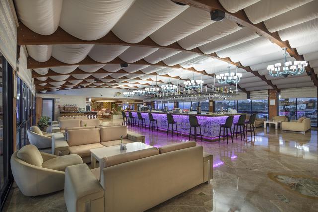 GRANADA LUXURY OKURCALAR - Bary - Lobby Bar