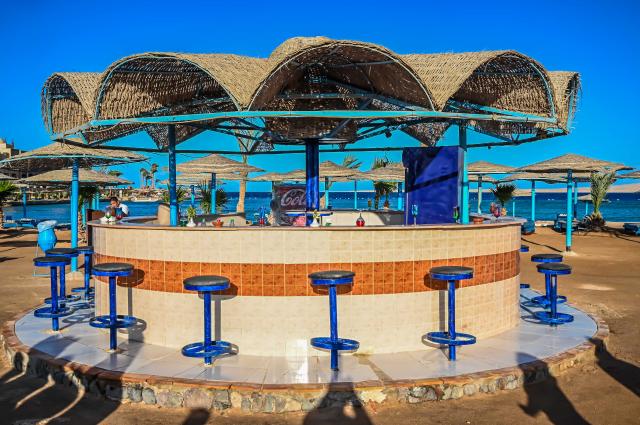 EAGLES DOWN TOWN ZAHABIA RESORT - Bary - Beach Bar