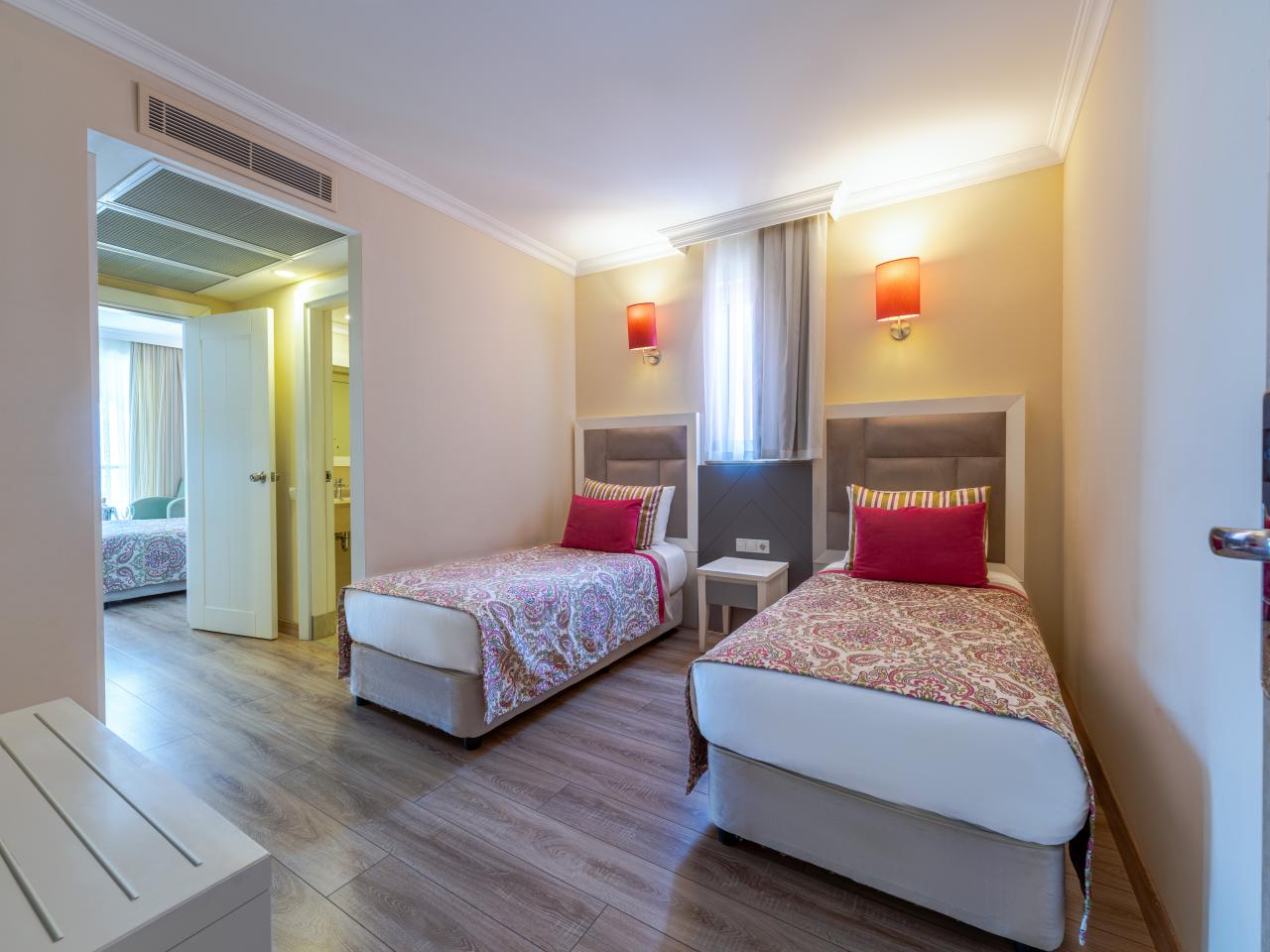 ORANGE COUNTY BELEK - Pokoje - FAMILY ROOM