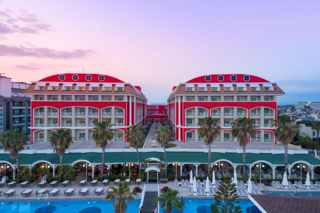 ORANGE COUNTY BELEK - Obecné - Hlavní budova