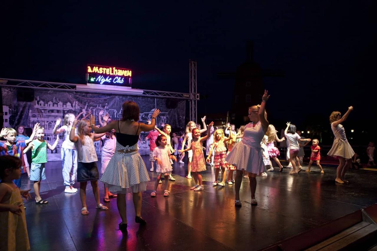 ORANGE COUNTY BELEK - Miniklub - Miniklub