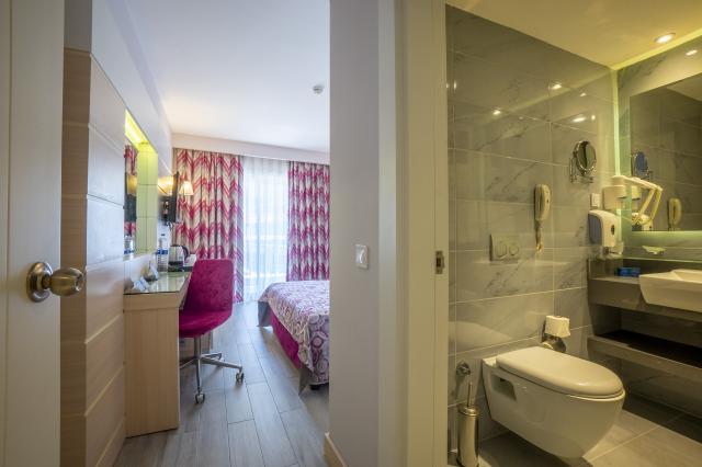 SUNMELIA BEACH RESORT HOTEL & SPA - Pokoje - FAMILY ROOM 2 BEDR