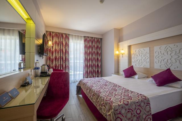SUNMELIA BEACH RESORT HOTEL & SPA - Pokoje - FAMILY ROOM 2 BEDR